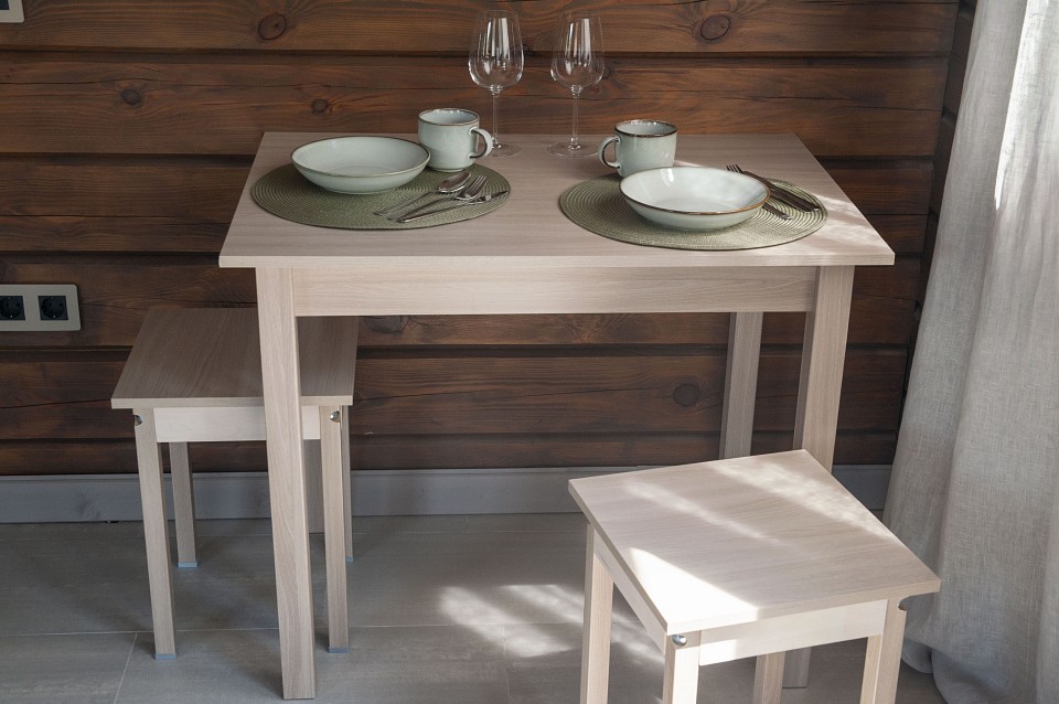 Стол обеденный прямая ножка