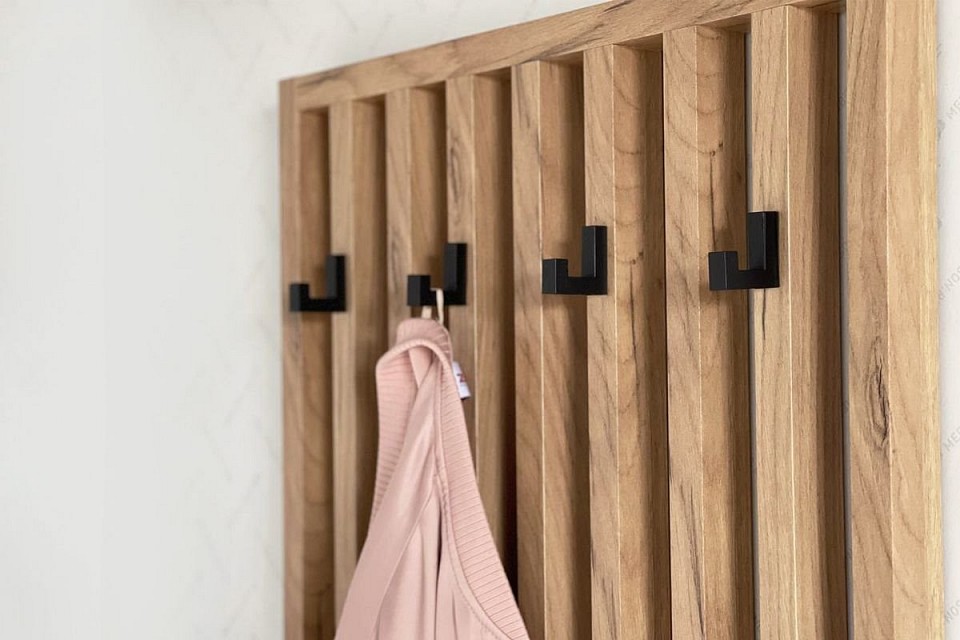 Вешалка настенная Бери