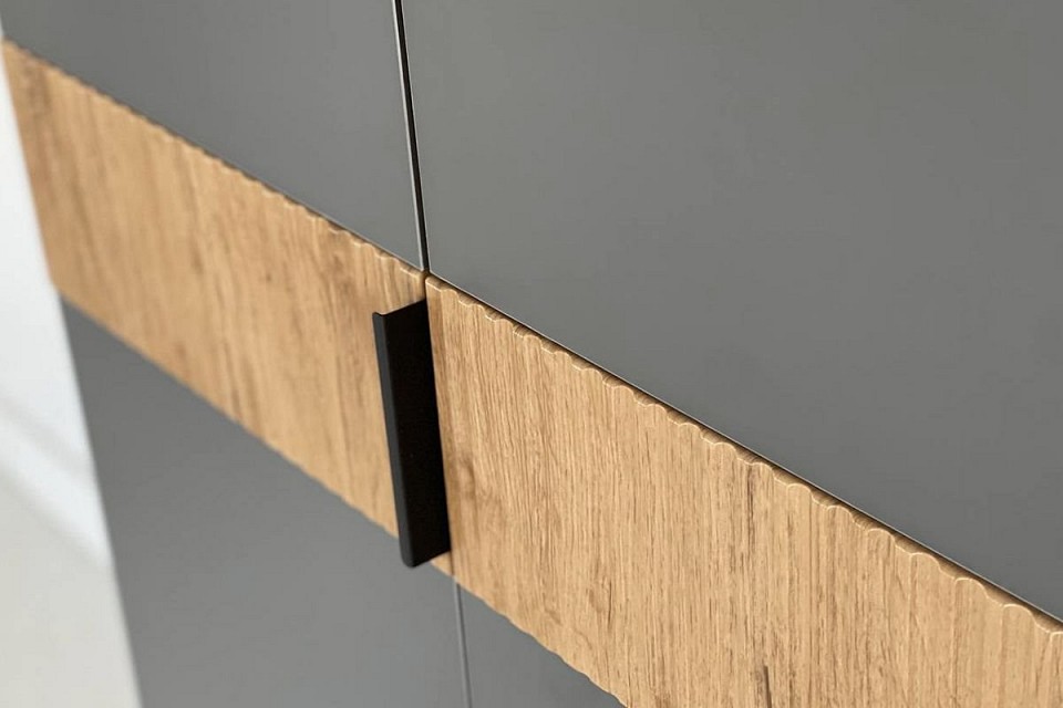 Шкаф платяной Бери